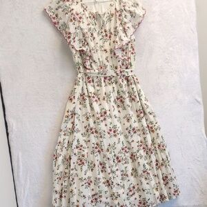 Lauren Conrad Women's Scalloped Ruffle Sleeve Red Floral Feminine Dress Size 2X